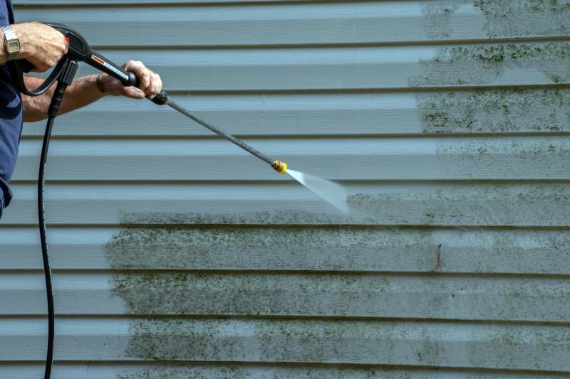 Softwashing vs Pressure Washing
